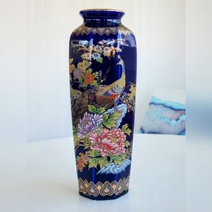 Vtg Japanese LG vase pheasant peacock floral aster 22K accent handpainted signed
